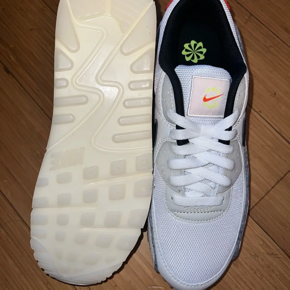 New Nike Air Max 90 SE "Swoosh Fiber" White Black Sesame DV3335-100 Men's 10 - Picture 9 of 10